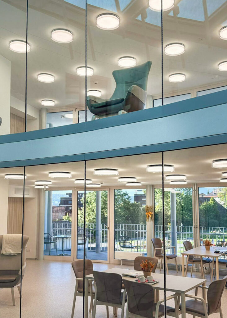 Harmonie in der Architektur mit perdix Leuchten